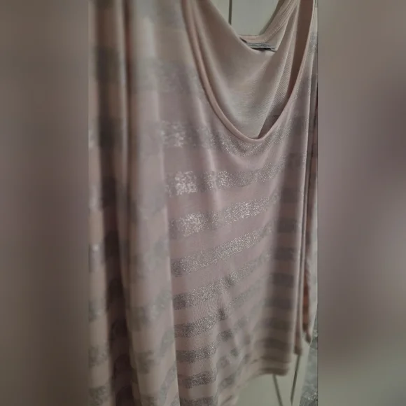 Jennifer Lopez Blush and Metallic Long Sleeve Top - Picture 3 of 5